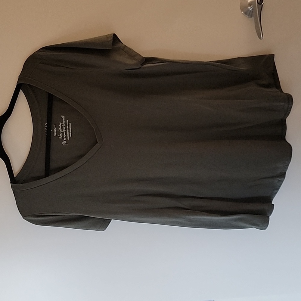 Torrid dark green tee